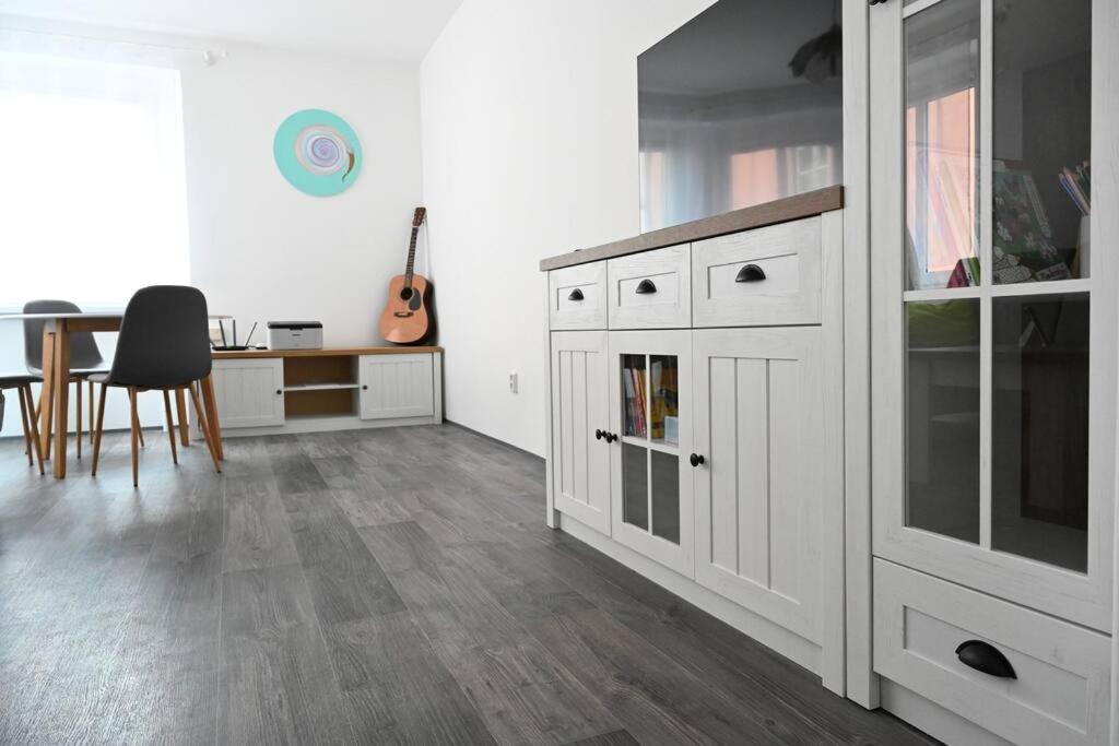 Rodinny Apartman U Broumovskeho Namesti Экстерьер фото